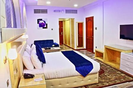 Bahrain International - 50