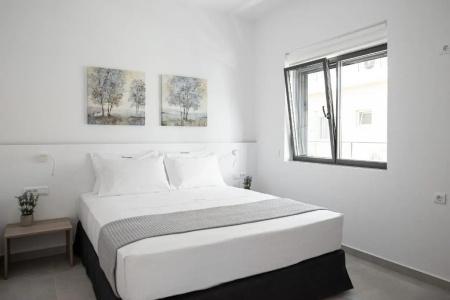 Cozy Corner Luxury Apartments - 49