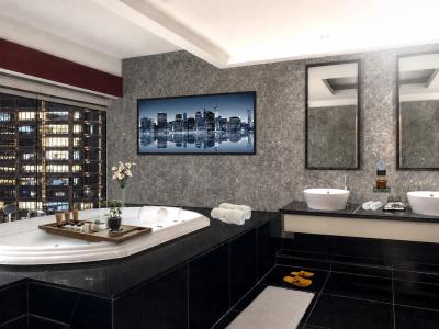 Manhattan Jakarta - 140