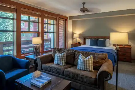 The Village Lodge - 16