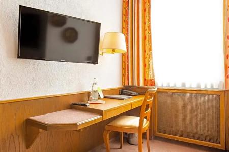 AAAAwelt Kübler - 16