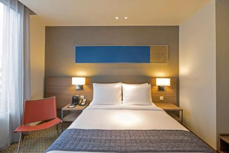Holiday Inn Express Bangkok Sathorn - 6