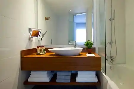 Cozy Apartment with Private Balcony - 52