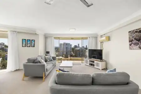 Gemini Court Holiday Apartments - 217