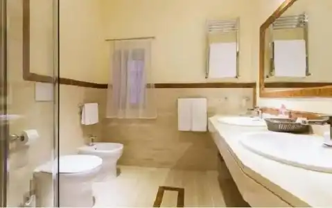 Grand Master Suites - 108