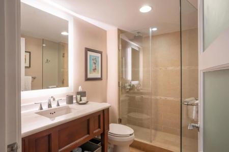 Pier House Resort & Spa - 9