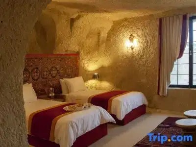 Hezen Cave - 52