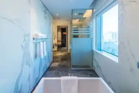 VIP - 47