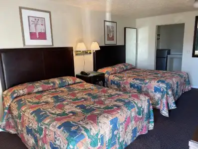 Columbus Motor Inn - 19