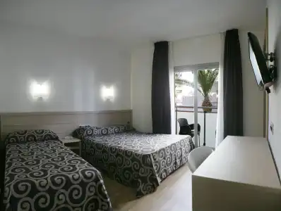 Tossa Beach-Center - 37