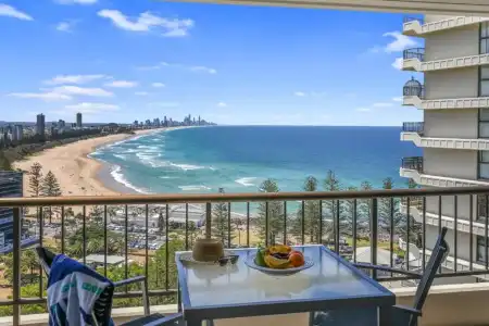 Gemini Court Holiday Apartments - 321