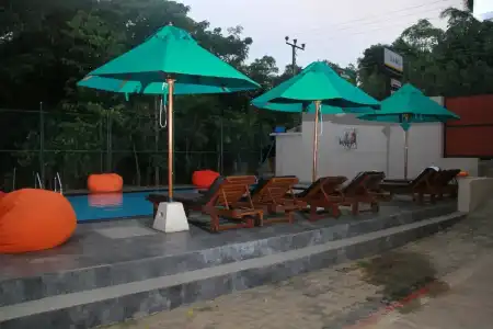 Sanu Lagoon Resorts&Spa - 18