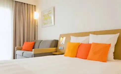 Novotel Chartres - 77