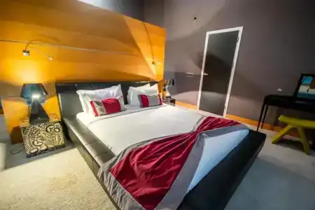 Vernazza Suites - 162