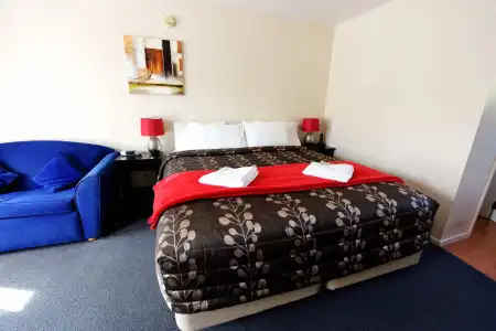 Addington Stadium Motel - 2