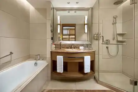 Crowne Plaza Shanghai Fudan by IHG - 57