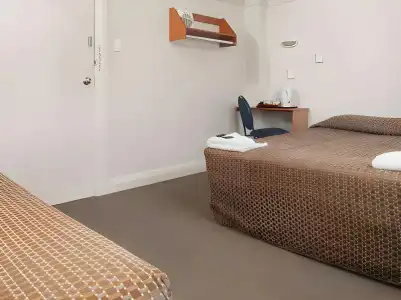 Kiwi International - 6