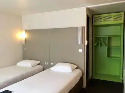 Campanile NATURE - Aix Les Bains - 27