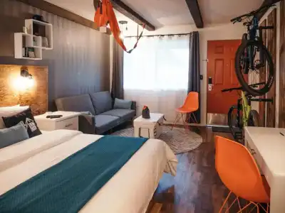 LOGE Bend - 5