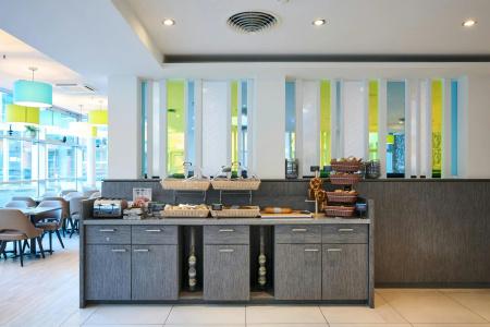 Premier Inn Wurzburg - 11