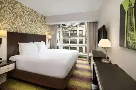 Best Western Premier Herald Square - 38