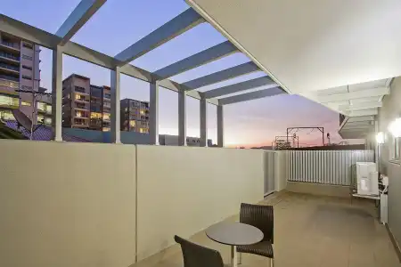 The Capitol Apartments - 11