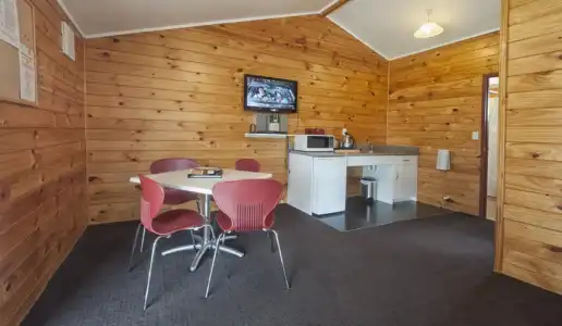 Tasman Holiday Parks- Rotorua - 1