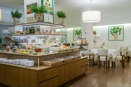 Plaza - 13