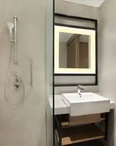 Hilton Garden Inn Jakarta Taman Palem - 57