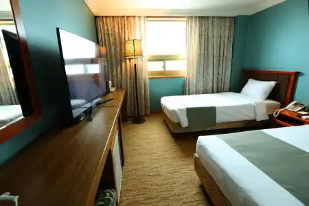 Prime Tourist - 3