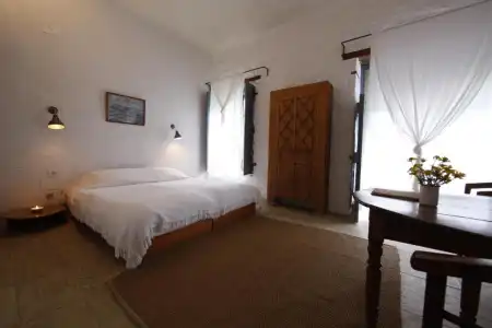 Bratsera Hydra - 35