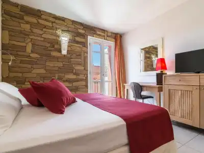 Nichotel - 47