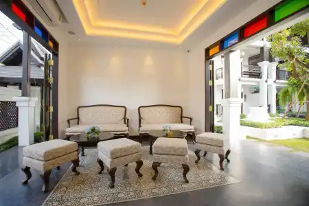 Thai Akara - Lanna Boutique - 1