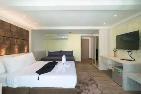 Destination Patong - 90