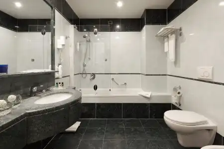 Holiday Inn Turin Corso Francia by IHG - 14