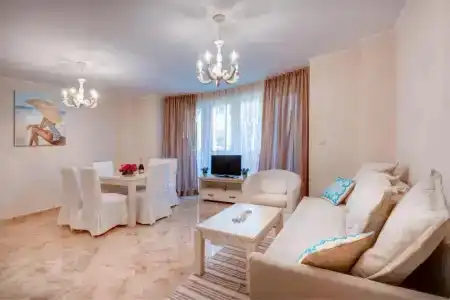 Venera & Anastasia Palace Apartments - 49