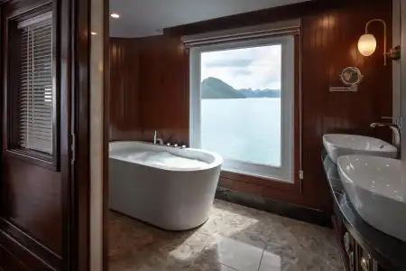 Paradise Elegance Cruise - 70
