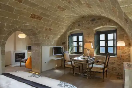 Moni Emvasis Luxury Suites - 64