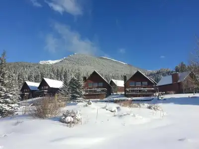 Banff Gate Mountain Resort - 12