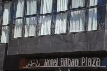 Bilbao Plaza - 23