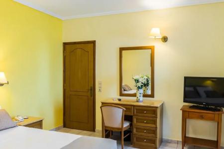 Andreolas Luxury Suites - 81