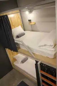 Ekanek Hostel Bangkok - Adults Only - 35