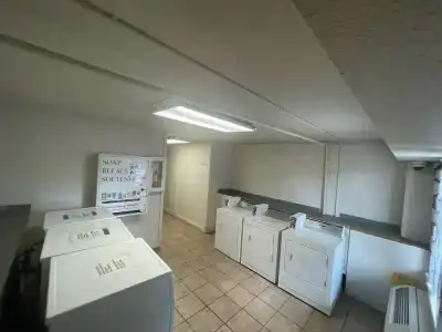 Budgetel Inn & Suites - 15