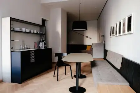 Melter & Apartments - a Neighborhood - 13