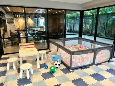 Peace Land Khaosan - 28