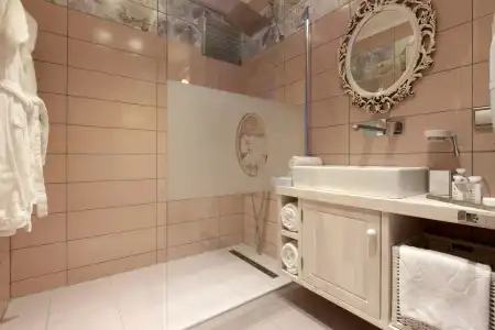 Cella Boutique & SPA - 10