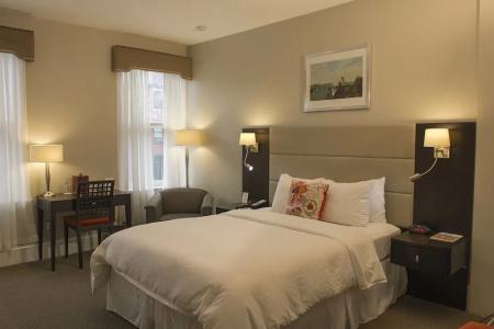 Maverick Suites at 245 Newbury St - 24