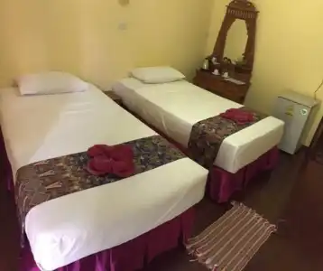 Lanta Pearl Beach Resort - 1