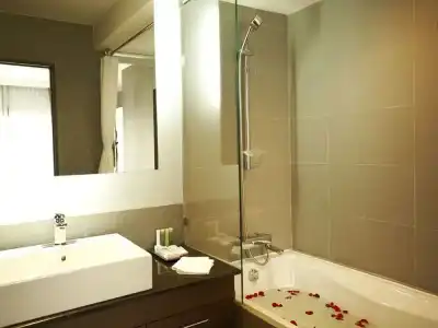 Sukhumvit Suites - 74
