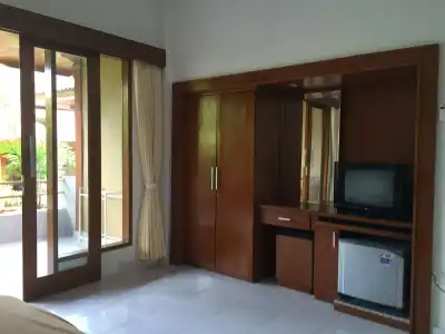 Suka Beach Inn - 32